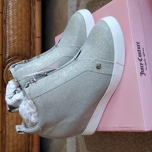 NWT! Juicy Couture glitter ankle high bootie